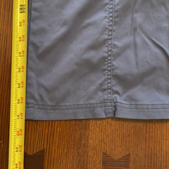 Prana Convertable Hiking Gray Pants 10. Excellent condition. Zip off pants. - Picture 8 of 11